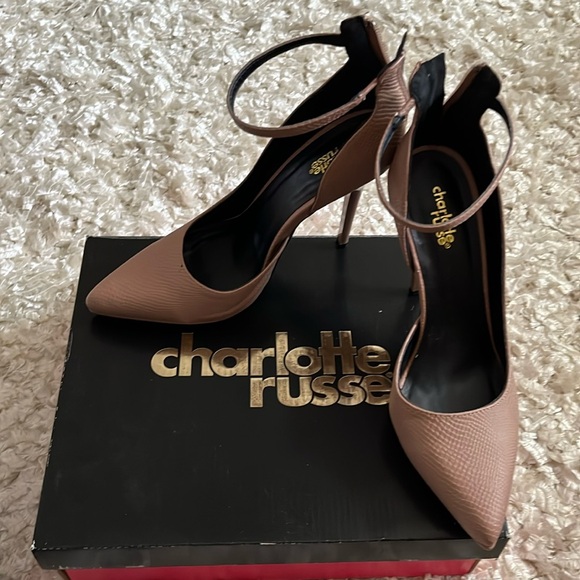 Charlotte Russe Taupe Snake Skin Strapped Pump size 8 - Picture 1 of 5